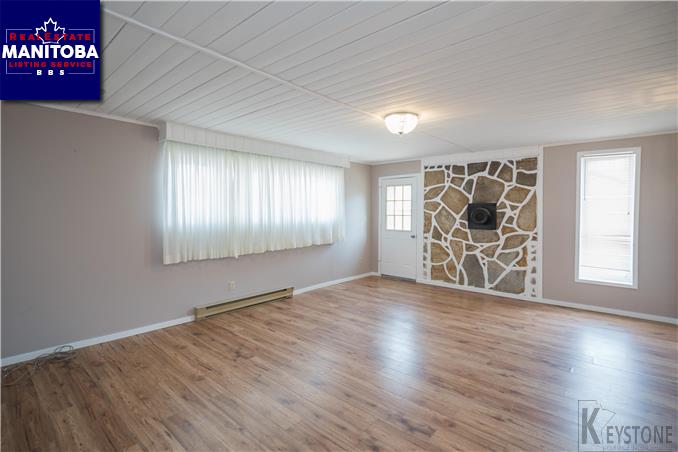 Property 1158 Moncton Ave img1