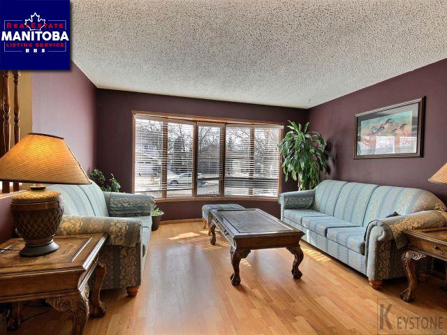 Property 18 Olford Cr img1