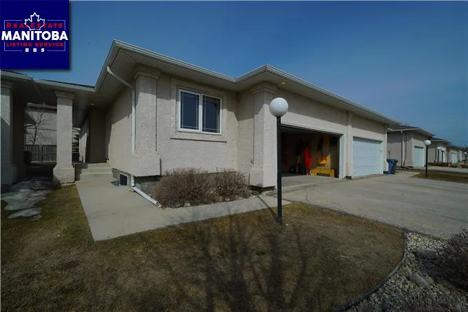 27 1000 Wilkes Ave, Winnipeg