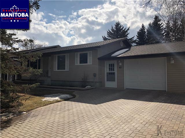 Property 43 Ellis Dr img1