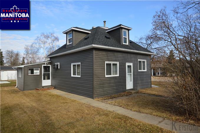 Property 147 Simcoe St Main image