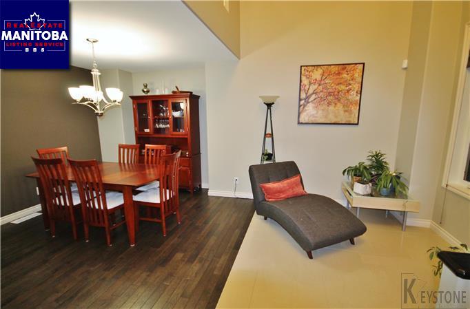 Property 47 Rossmere Cr img1