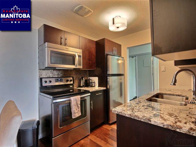 Property 707 180 Beliveau Rd img1