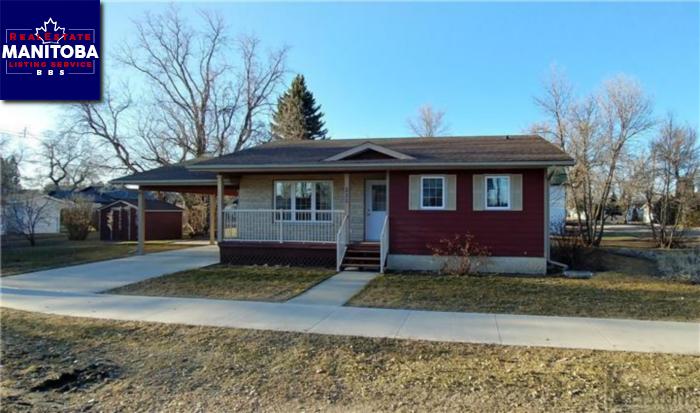 Property 221 Selkirk St Main image