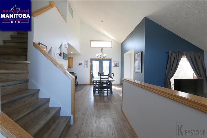 Property 18 Shoal Pl img1