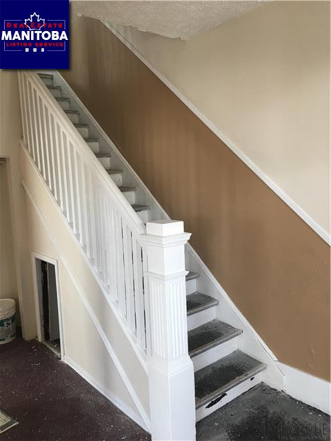 Property 908 Ingersoll St img1