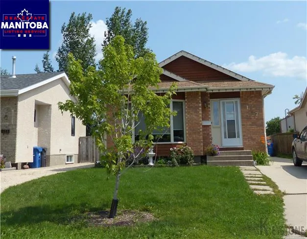 127 Zawaly Bay, Winnipeg