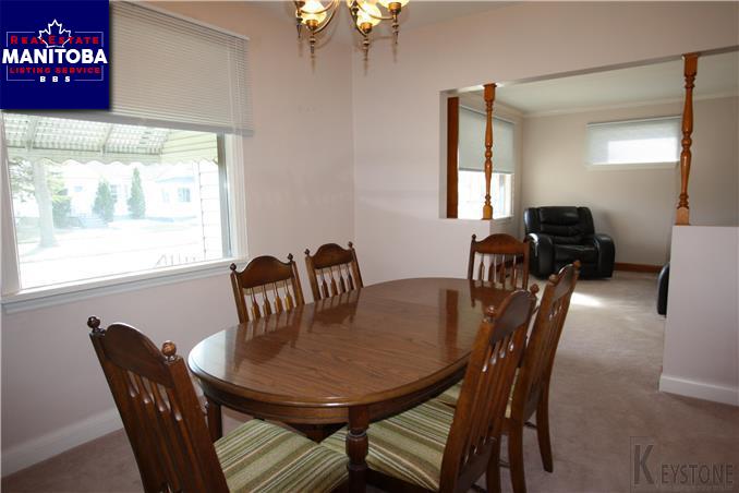 Property 575 Mcadam Ave img1