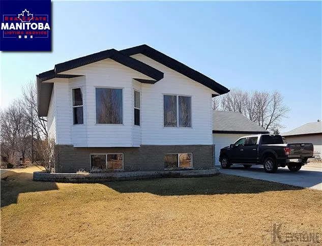 3 Bed House for Sale at 122 Willow Dr, Morris, MB - MLS® #1809614