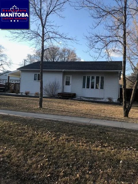 4 Bed House for Sale at 21 Willow Ave E, Souris, MB - MLS® #1809616