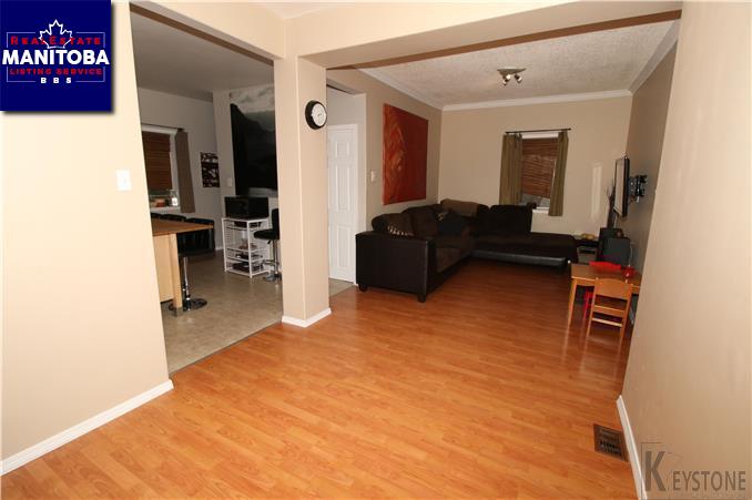 Property 193 Johnson Ave W img1