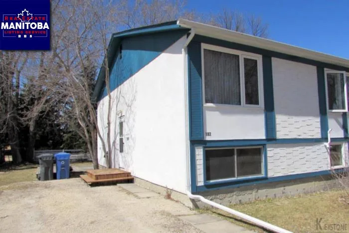 182 Summerfield Way, Winnipeg
