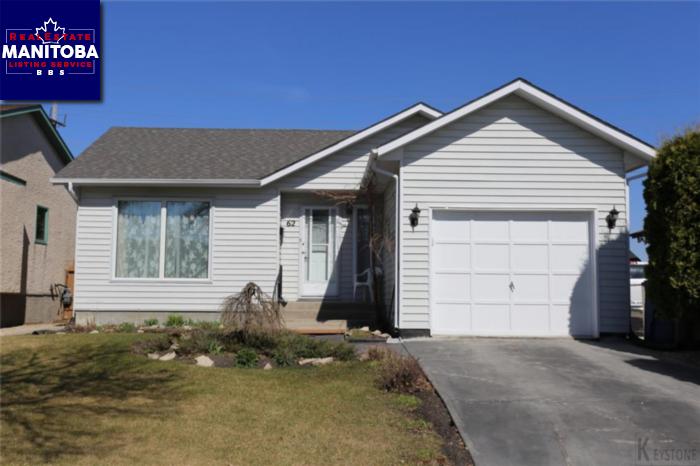 Property 62 Pinetree Cr Main image