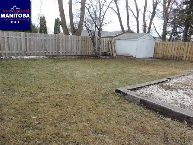 Property 204 Bruce Ave img1