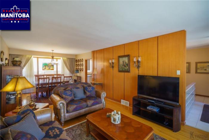 Property 11 Sweetwood Bay img1