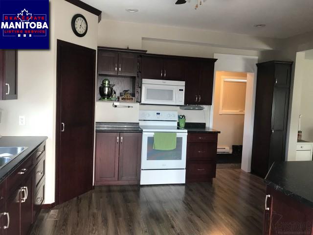 Property 141 Willowbend St img1