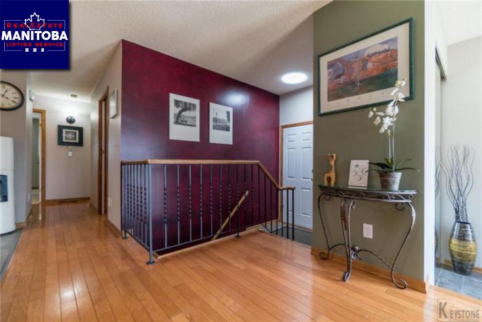 Property 59 Mansfield Cr img1