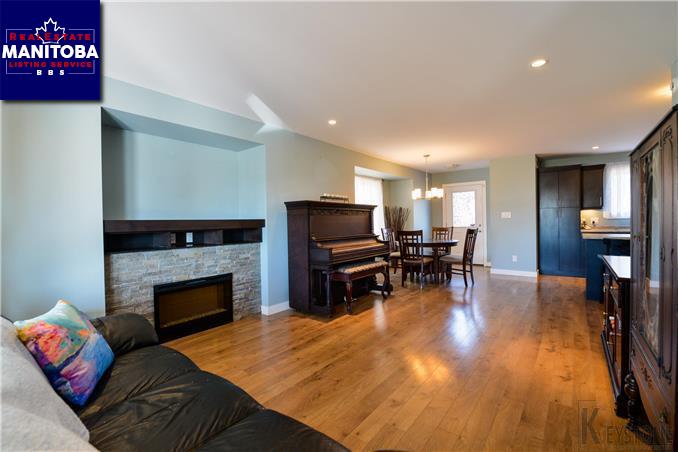 Property 17 Wyndham Crt img1