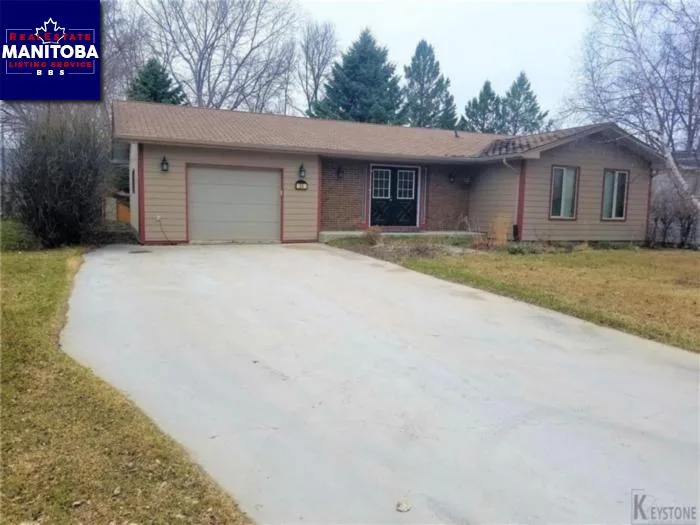 94 Autumnwood Dr, Steinbach