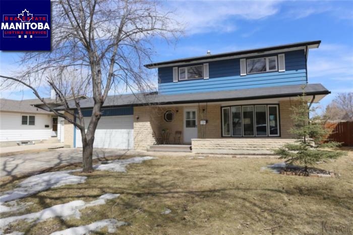 Property 79 Roselawn Bay img1