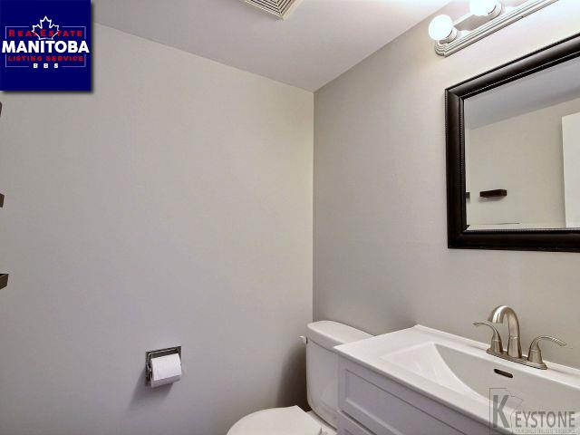 Property 18 Gables Crt img1