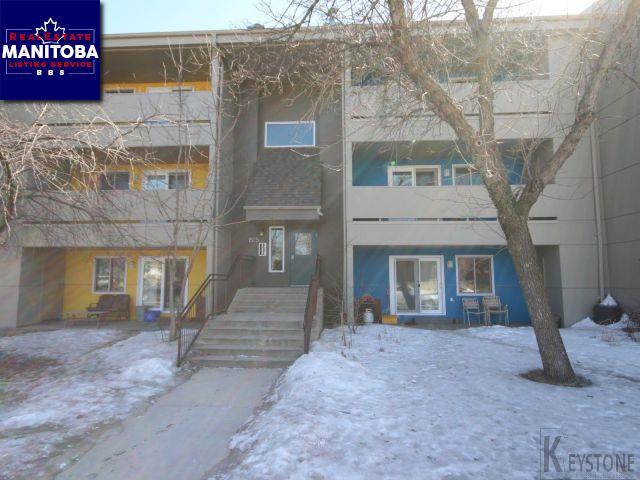 Property 11 1525 Chancellor Dr Main image