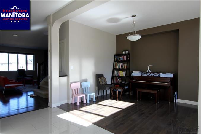 Property 205 Sablewood Rd img1