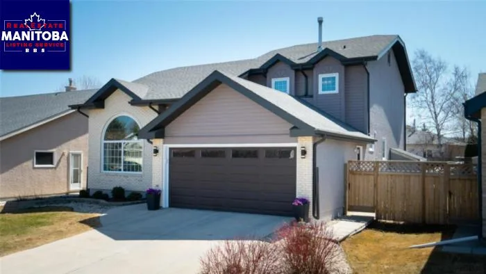 7 Saxon Bay, Winnipeg