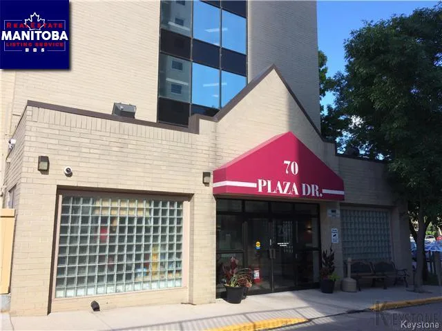1214 70 Plaza Dr N, Winnipeg