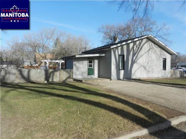 3 Bed House for Sale at 151 Main St E, Neepawa, MB - MLS® #1810130