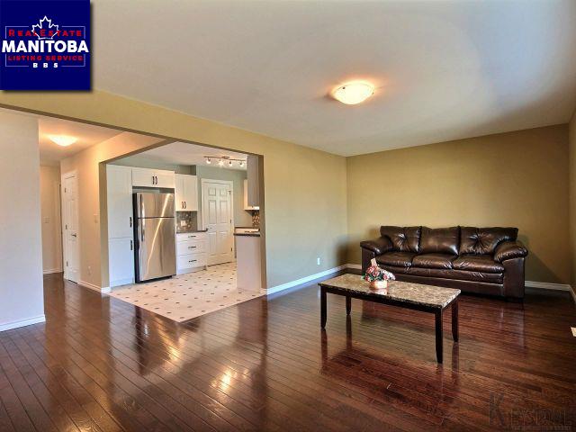 Property 608 Nottingham Ave img1