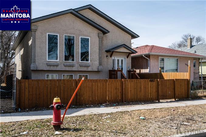 Property 682 Magnus Ave Main image