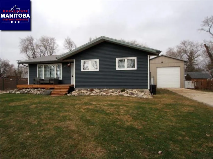 3 Bed House for Sale at 127 5th St, Oakville, MB - MLS® #1810167