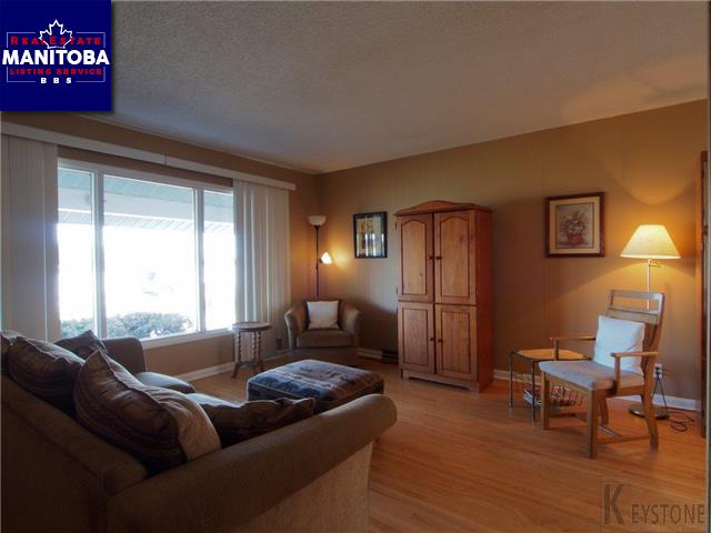 Property 9 Wilkinson Cr img1