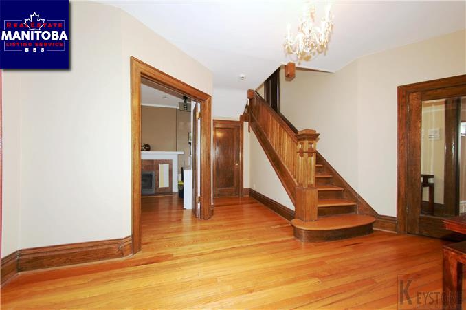 Property 330 Kingsway img1