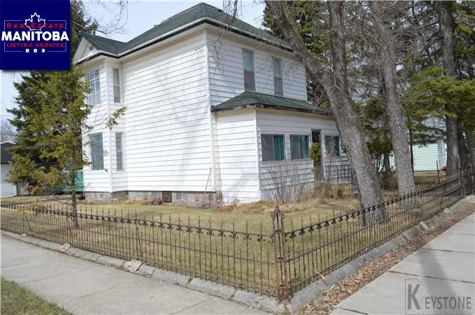 3 Bed House for Sale at 60 3rd St S, Souris, MB - MLS® #1810244