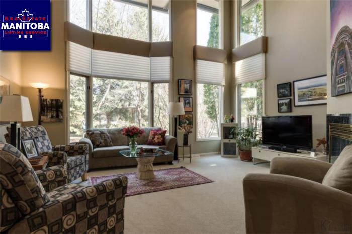 Property 27 1800 Wellington Cr img1