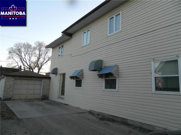 Property 206 Clandaboye Ave img1