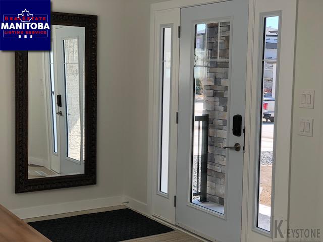 Property 268 Bonaventure Dr E img1