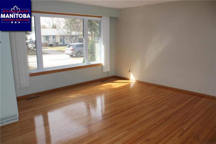 Property 150 Freemont Bay img1