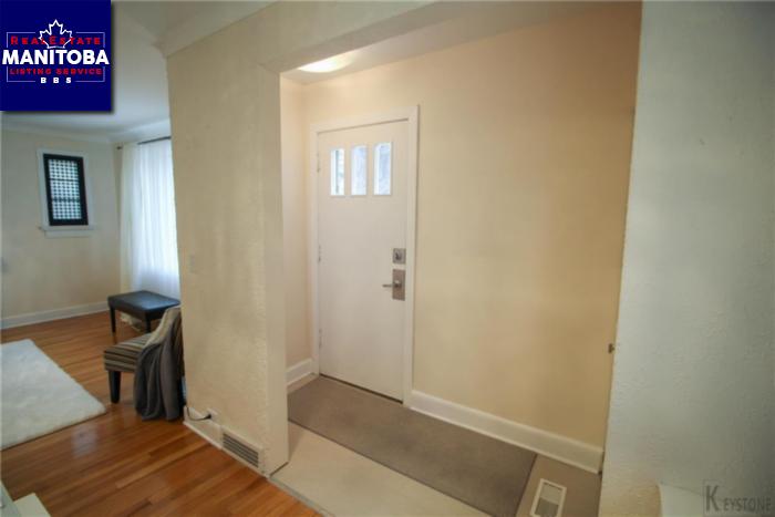 Property 191 Des Meurons St img1