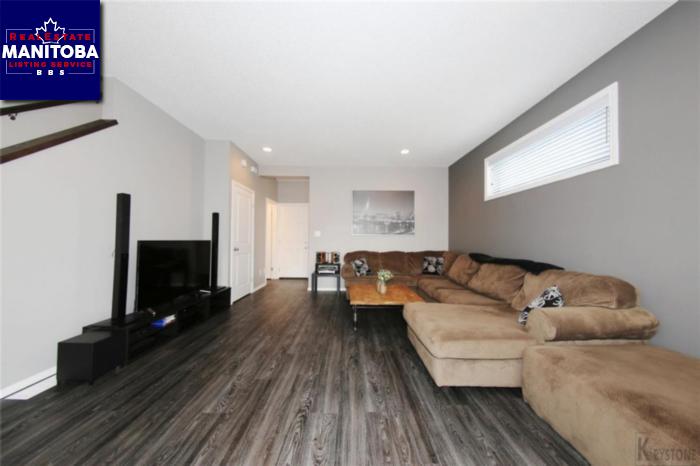 Property 118 Donna Wyatt Way img1