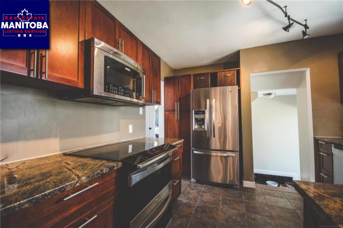 Property 111 Garrioch Ave img1