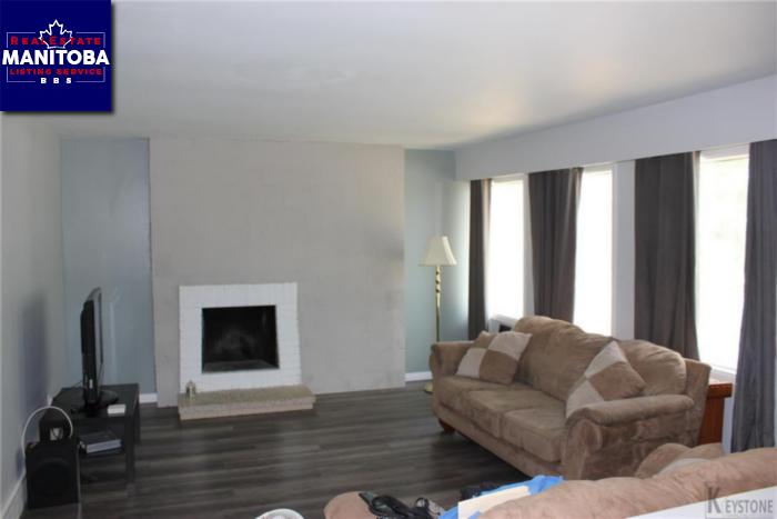 Property 258 Cullen Dr img1