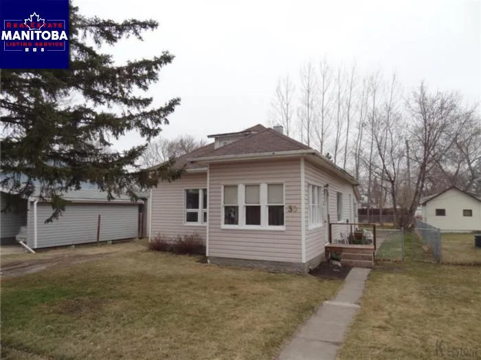 3 Bed House for Sale at 30 8th St Ne, Portage La Prairie, MB - MLS® #1810627