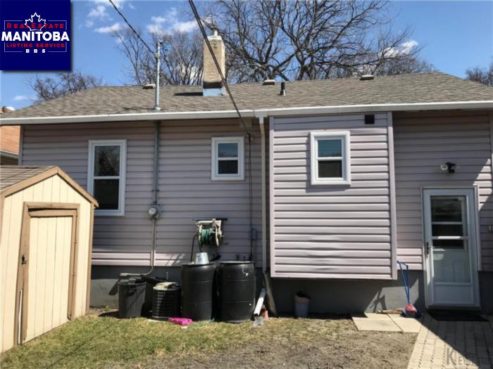 Property 1130 Dominion St img1