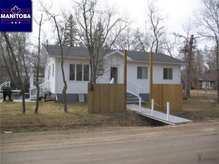 Property 402 Oak Ave Main image