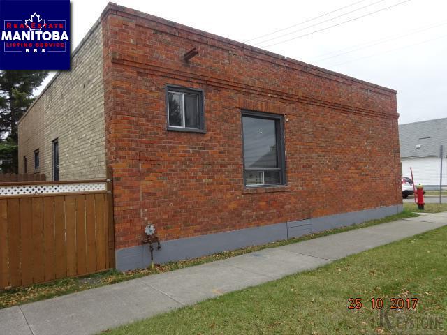 Property 852 College Ave Main image