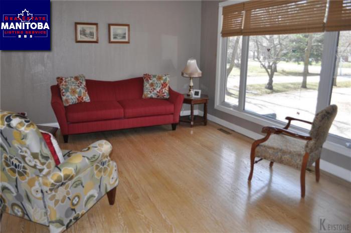 Property 775 Harstone Rd img1