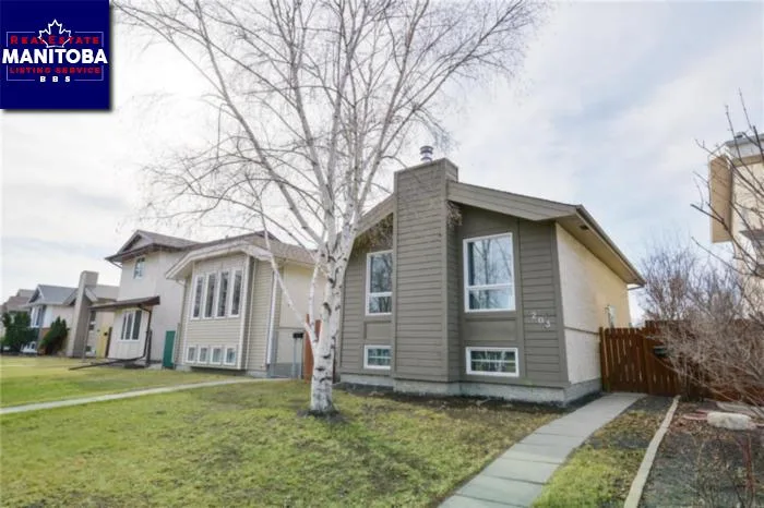 203 Devonshire Dr, Winnipeg